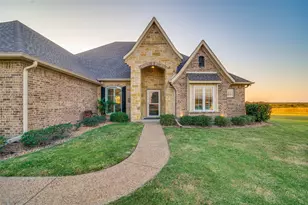 1165 Chartres St, Oak Ridge, TX 75142 - Photo 4