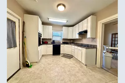 1211 Hutchings Street, Goldthwaite, TX 76844 - Photo 14