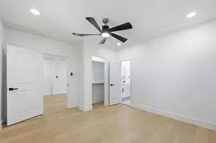 710 S Glasgow Dr, Dallas, TX 75223 - Photo 22