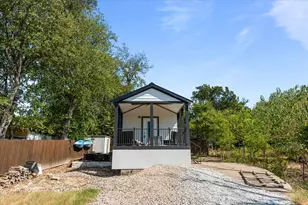 202 Choctaw Trail, Whitney, TX 76692 - Photo 4