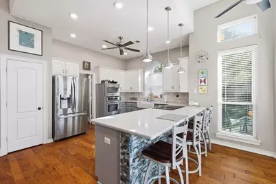 900 McCoy Drive, Irving, TX 75062 - Photo 14