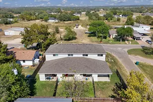 106 Bluebonnet St, Gatesville, TX 76528 - Photo 2