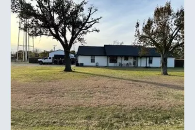 700 Arapaho Drive, Tioga, TX 76271 - Photo 8