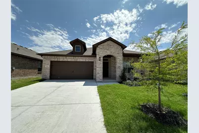 413 Passenger, Fort Worth, TX 76131 - Photo 2