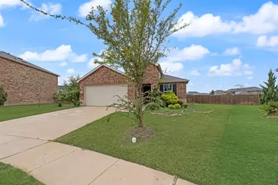 1802 Aslynn Circle, Aubrey, TX 76227 - Photo 22