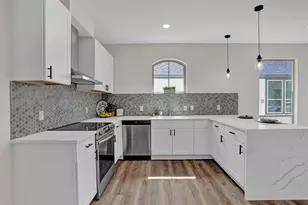 705 E Hanna St, Denison, TX 75021 - Photo 6