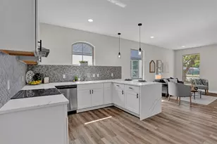 705 E Hanna St, Denison, TX 75021 - Photo 8