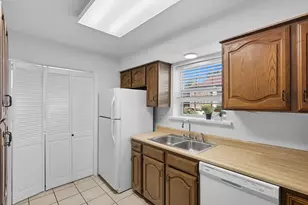 910 Turtle Cove, Irving, TX 75060 - Photo 18