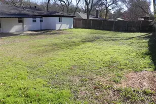 121 N Wisteria St, Mansfield, TX 76063 - Photo 28