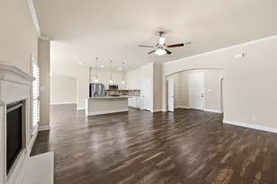 2947 Muirfield Ave, Grand Prairie, TX 75104 - Photo 2