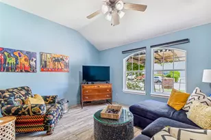 1006 Teresa Ct, Granbury, TX 76048 - Photo 8