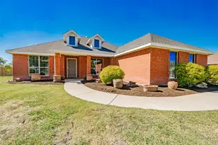 108 Shelby Dr, Fate, TX 75189 - Photo 2