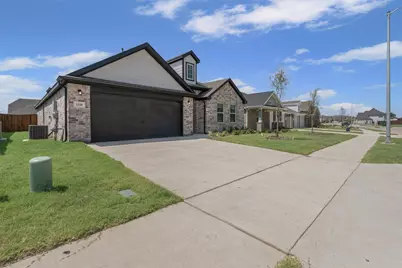 1320 Water Canna Dr, Justin, TX 76247 - Photo 2