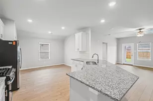 1320 Water Canna Dr, Justin, TX 76247 - Photo 22