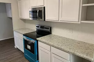 826 Samuels Ave, Fort Worth, TX 76102 - Photo 6