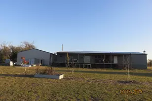 1780 Co Rd 4109, Campbell, TX 75422 - Photo 38