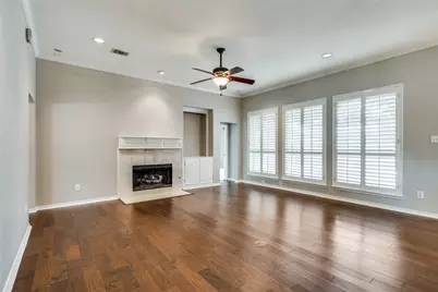 2449 Elm Leaf Lane, Plano, TX 75025 - Photo 4