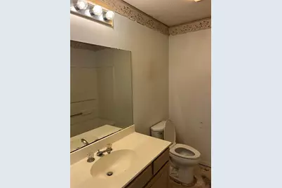 105 E Foggle Street, Athens, TX 75751 - Photo 20