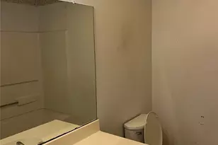 105 E Foggle St, Athens, TX 75751 - Photo 20