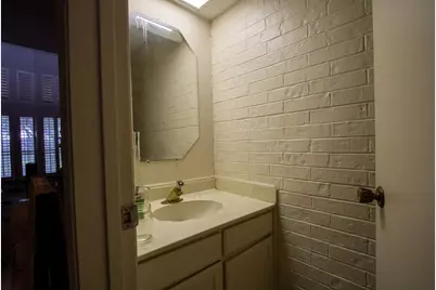 742 Oakwood Trail, Fort Worth, TX 76112 - Photo 6