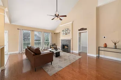 6923 Briarwood Drive, Fort Worth, TX 76132 - Photo 2