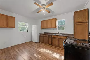 1405 Ward St, Marlin, TX 76661 - Photo 4