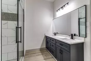 917 S Carroll Ave, Dallas, TX 75223 - Photo 16