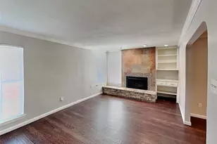 2201 Park Hill Dr, Fort Worth, TX 76110 - Photo 2