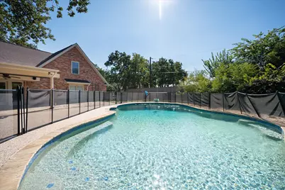 5116 Hidden Oaks Lane, Arlington, TX 76017 - Photo 2