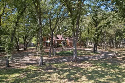 5116 Hidden Oaks Lane, Arlington, TX 76017 - Photo 36