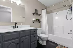 124 Peninsula Point Terrace, Mabank, TX 75156 - Photo 22