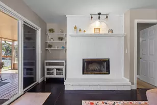 124 Peninsula Point Terrace, Mabank, TX 75156 - Photo 16