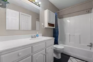 124 Peninsula Point Terrace, Mabank, TX 75156 - Photo 20