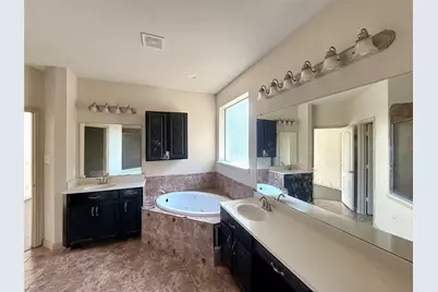 2931 Bahia, Grand Prairie, TX 75054 - Photo 16