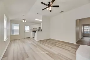 1048 Port Sullivan Dr, Little Elm, TX 75068 - Photo 4