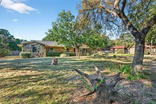 594 Lukehaven Dr, Pottsboro, TX 75076 - Photo 1