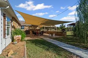 11027 Brock Hwy, Lipan, TX 76462 - Photo 20