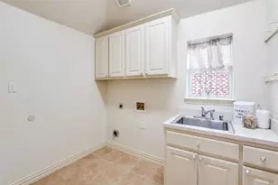 4877 Carnegie Dr, Frisco, TX 75034 - Photo 12