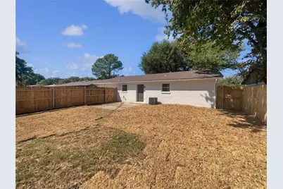 922 Laguna Drive, Garland, TX 75043 - Photo 26