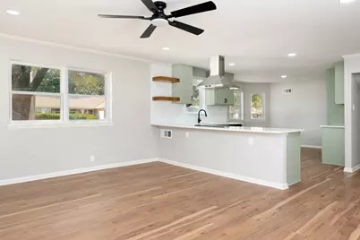 5700 Starling Circle, Haltom City, TX 76117 - Photo 6