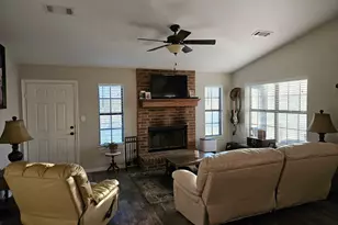 2611 Zachary Dr, Blue Ridge, TX 75424 - Photo 4