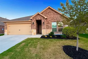 11008 Summer Rain Blvd, Aubrey, TX 76227 - Photo 2