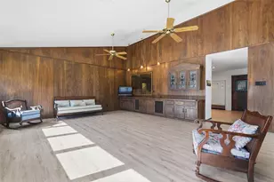 112 Virginia Ln, Arlington, TX 76010 - Photo 8