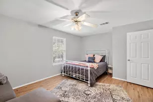 104 Pontiac Dr, Lake Kiowa, TX 76240 - Photo 20