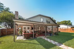 2308 Louise Ln, Ennis, TX 75119 - Photo 2