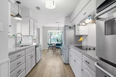 628 Huntwich Drive, Bedford, TX 76021 - Photo 12