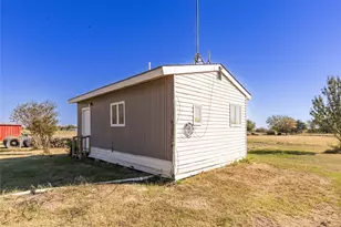9119 Whiskers Rd, Quinlan, TX 75474 - Photo 4