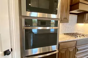 110 Kenilworth Ln, Greenville, TX 75401 - Photo 16