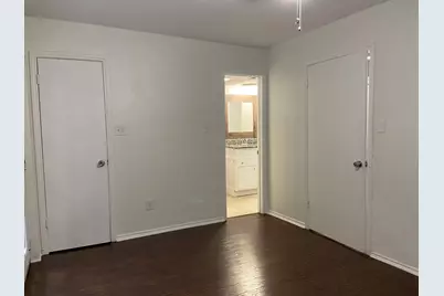 1440 Weiler Boulevard, Fort Worth, TX 76112 - Photo 6