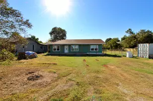 710 E Burleson Ave, Mart, TX 76664 - Photo 12